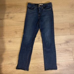 Levi’s 🤩 straight leg stretch jeans